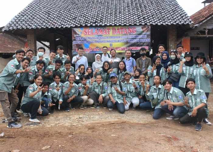 Dark Blue Minimalist Quote Instagram Post